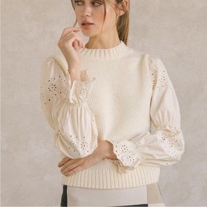 Storia Cream Medium Crew Neck Sweater with Eyelet Sleeves